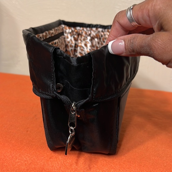 Purse Organizer by Pursfection Black with Leopard - Picture 2 of 10